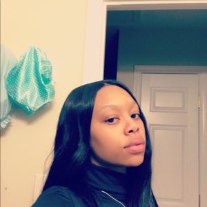 Meet your Posher, Karin